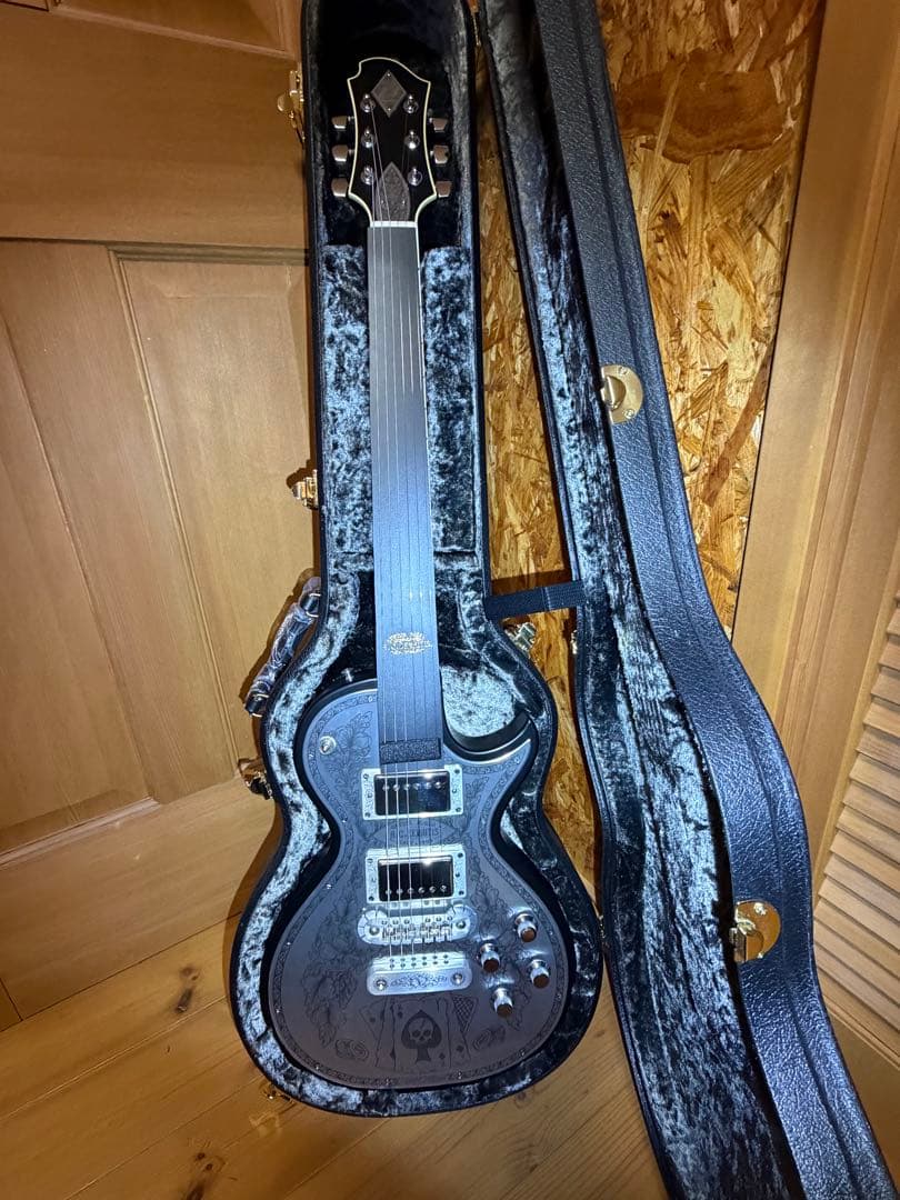 ゼマイティス l Fronts Aces & Eights, Black