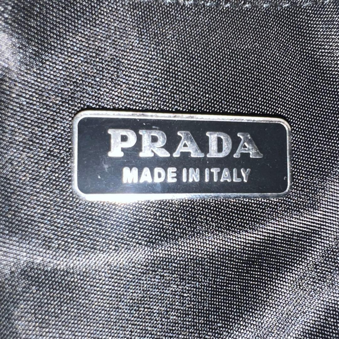 美品✨プラダ アクセサリーポーチ ハンドバッグ ナイロン 三角ロゴ ブラック