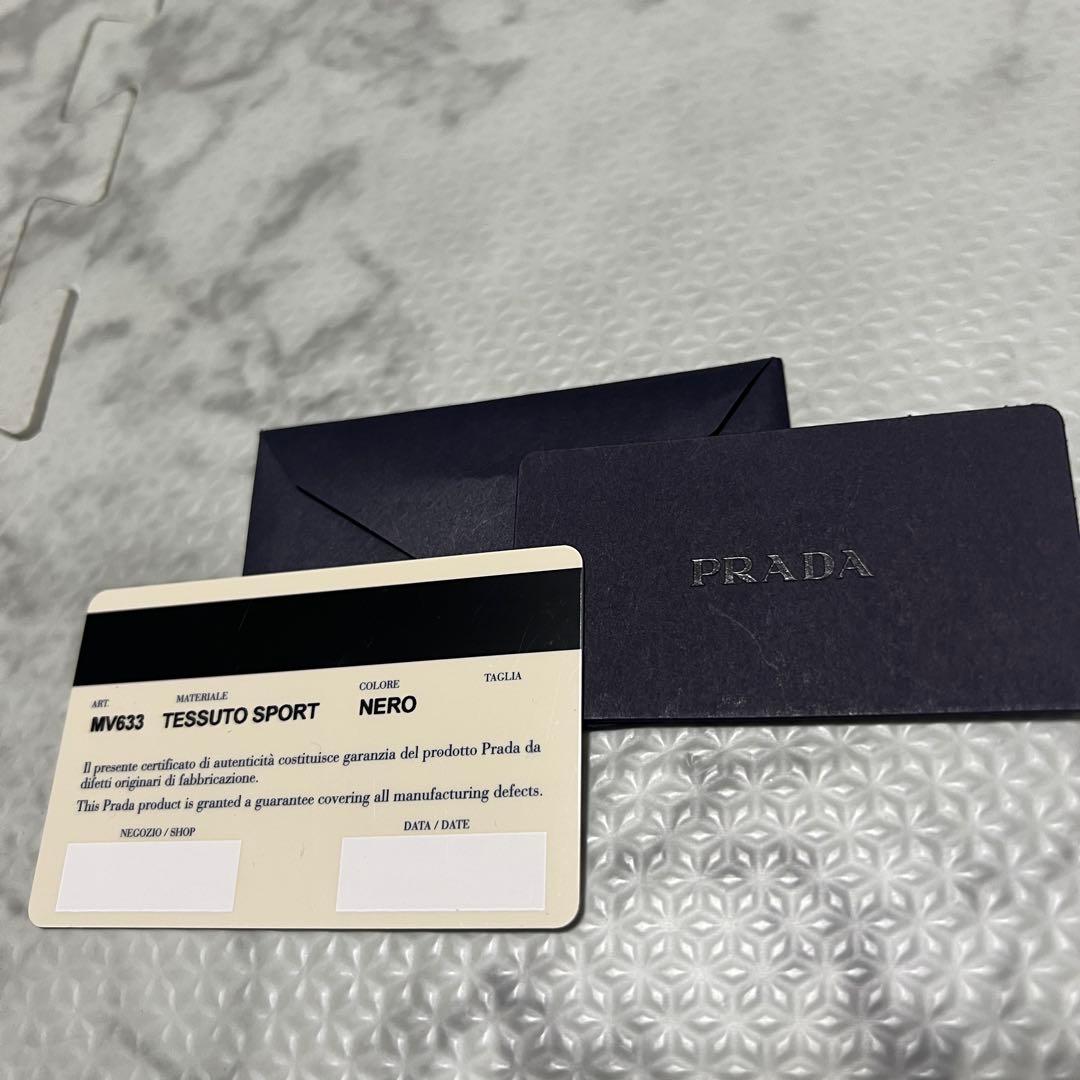 美品✨プラダ アクセサリーポーチ ハンドバッグ ナイロン 三角ロゴ ブラック