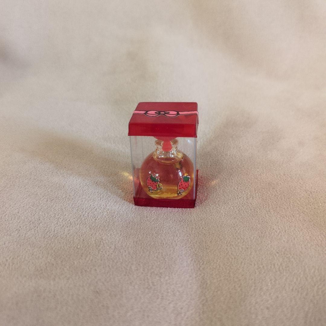 ストロベリーキング いちごの王様 サンリオ ミニチュア 香水 70年代