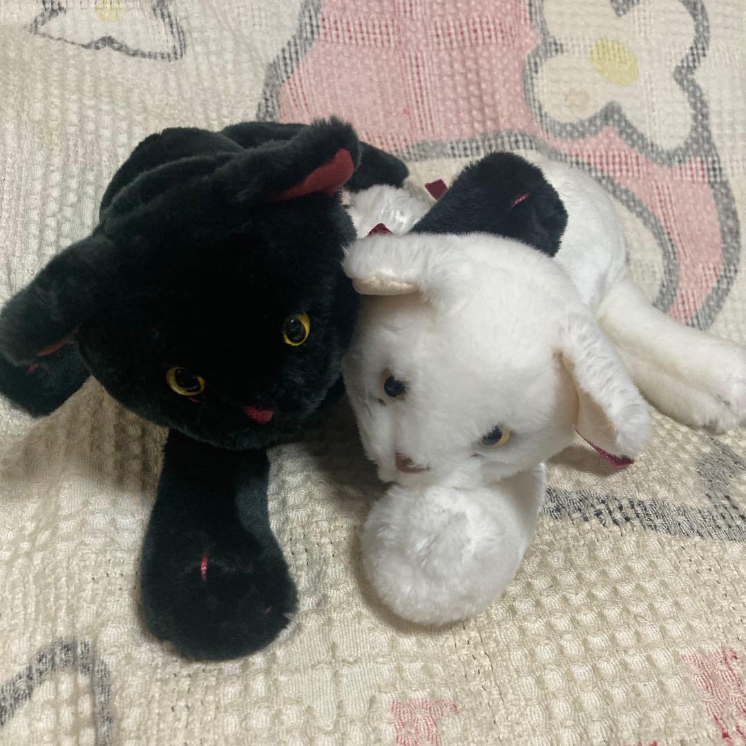 モンスイユ　ララ　黒猫＆白猫　ぬいぐるみ　中古品　バラ売り不可