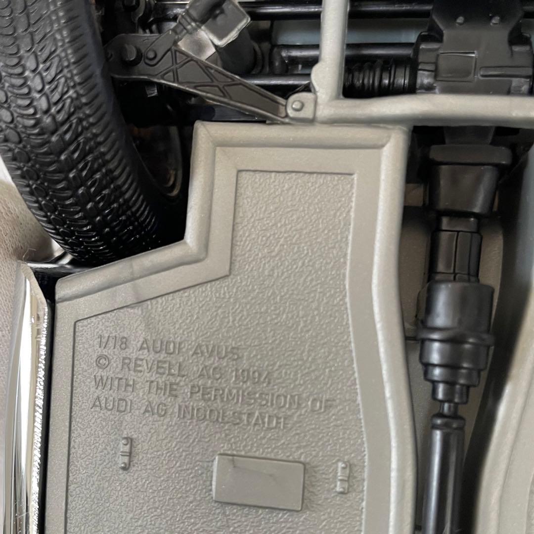 Revell社AUDI AVUS Quattroダイキャストメッキ1/18レア