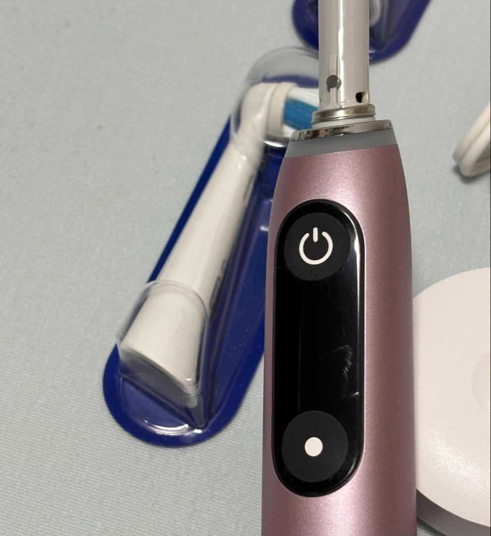 専用ページ　　オーラルbブラウン 電動歯ブラシ