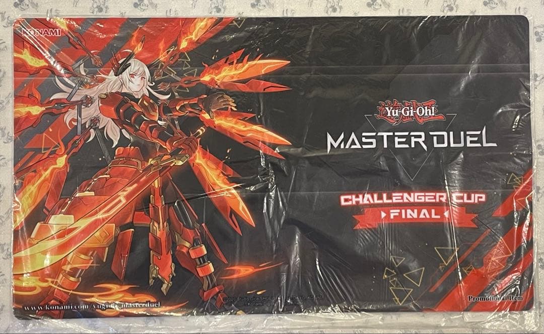 世界16枚 新品未開封 閃刀姫カガリ マスターデュエル プレイマット 遊戯王