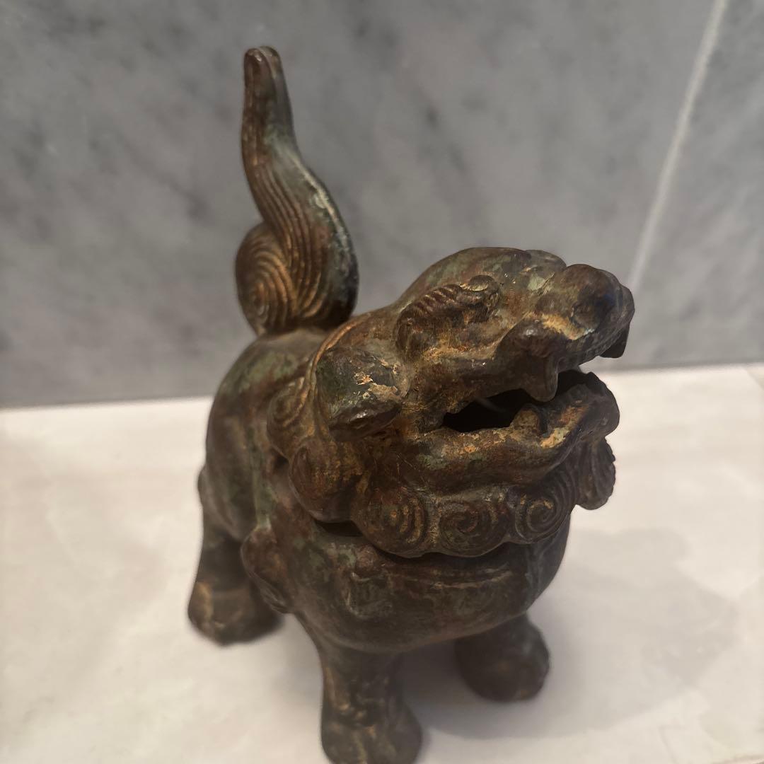 アンティーク可愛らしくも威厳のある唐獅子の芸術的な彫刻造形の鉄・真鍮の香炉