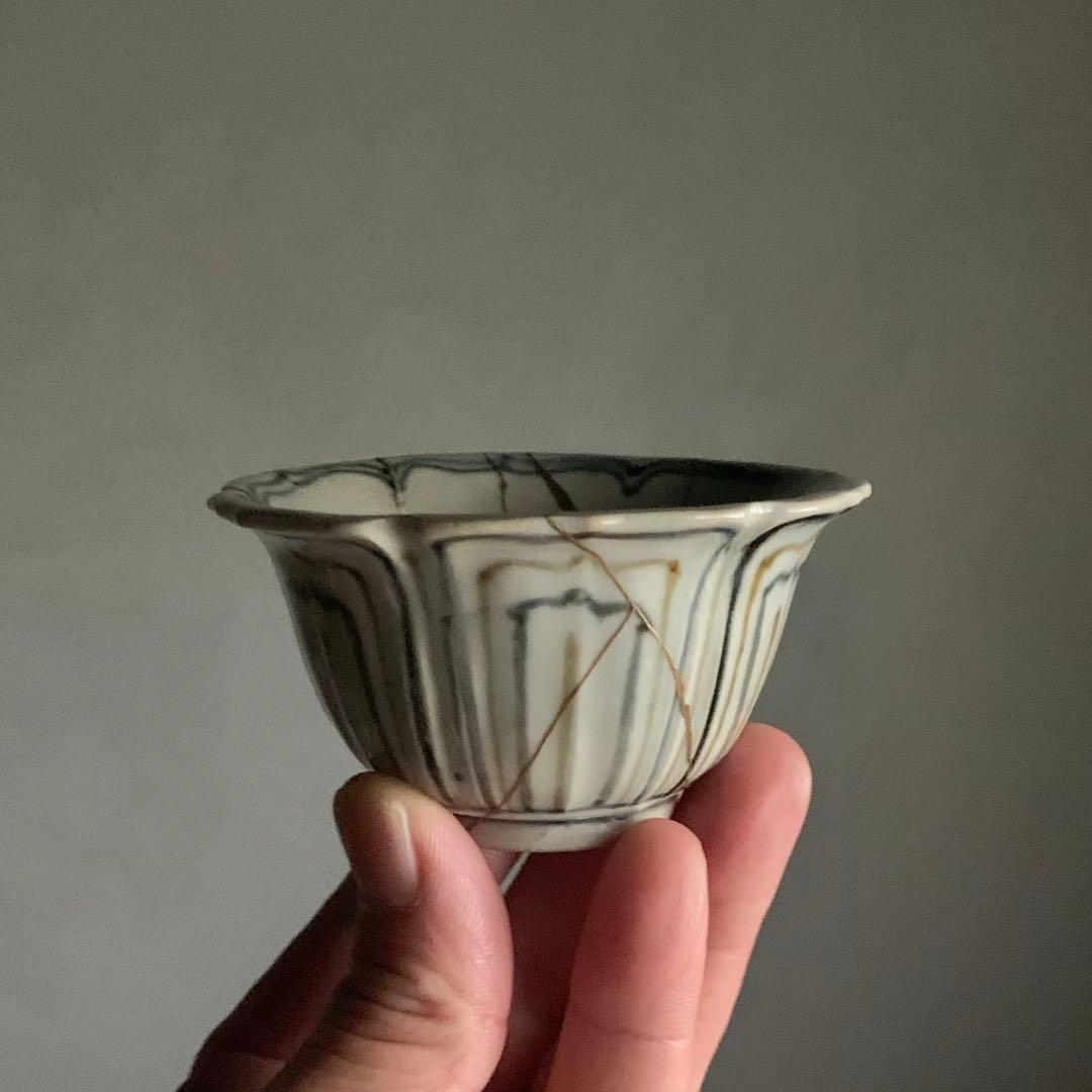 呉須 鉄釉 輪花 盃 伊万里 18世紀？古道具 古美術 アンティーク