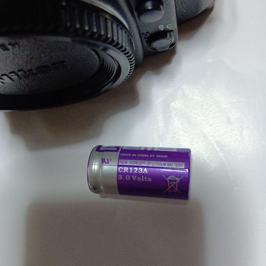 Nikon F80 フィルム一眼レフカメラ