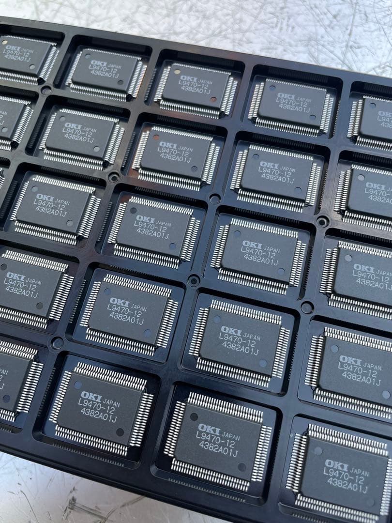 K47。電子部品IC OKI L9470-12(435個)。新品同様。未使用.