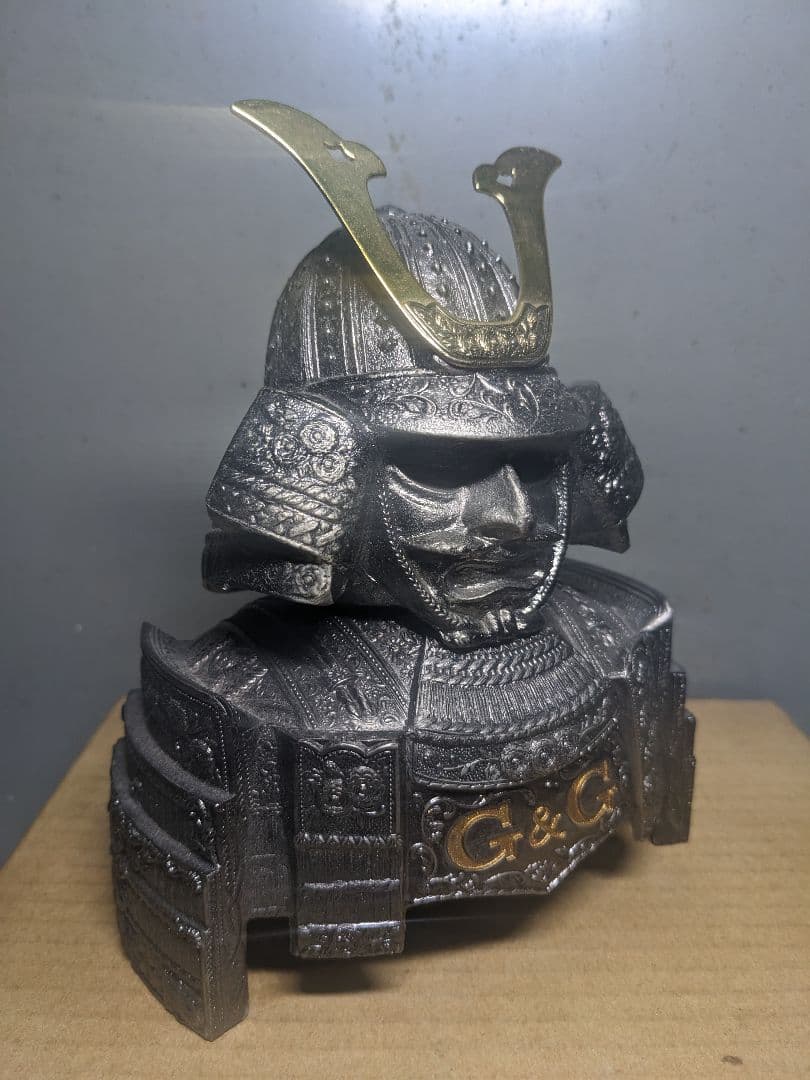 ニッカウィスキー G&G 鎧 兜　甲冑ボトルカバー 戦国武将 金属製