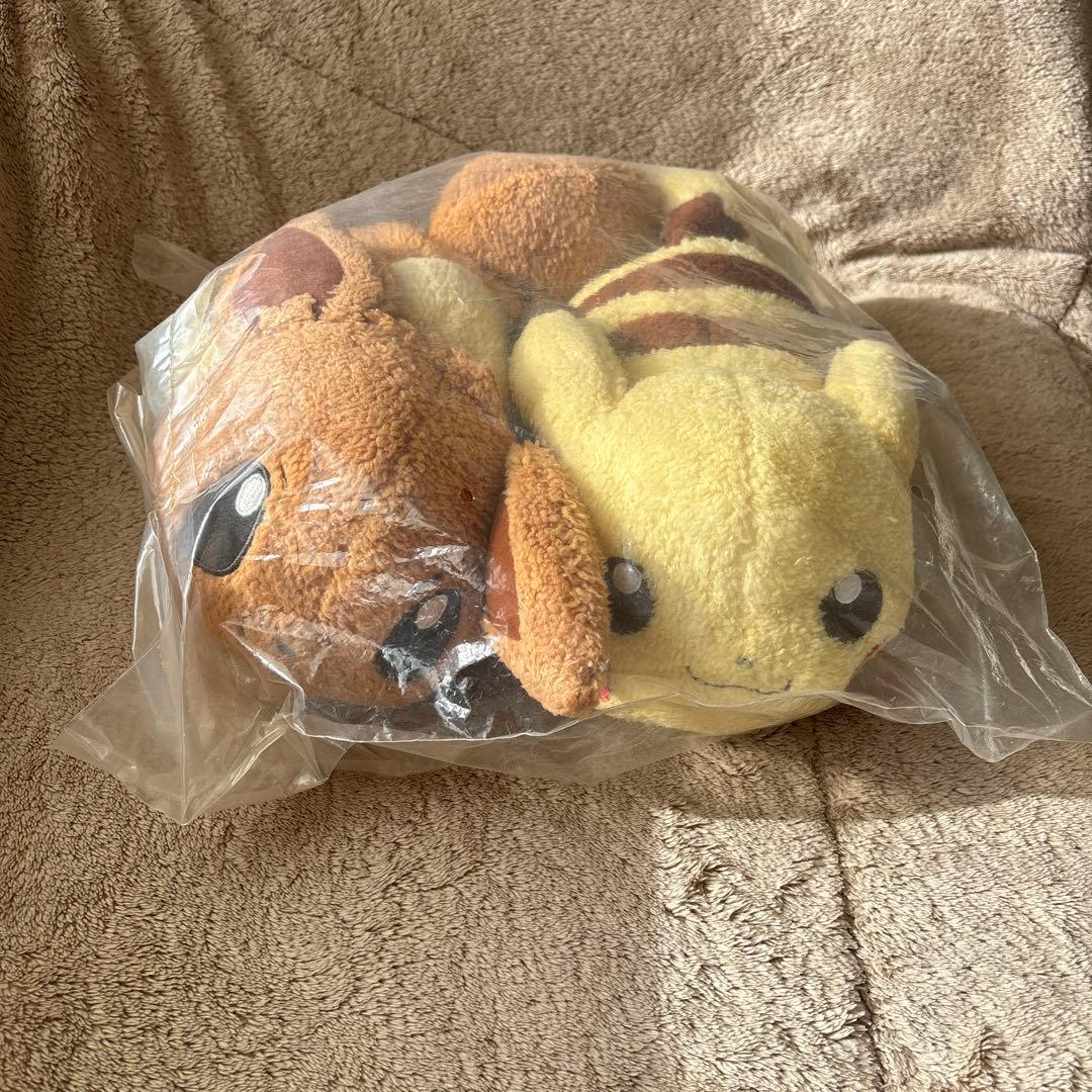 ポケモン　くったりぬいぐるみ　ピカチュウ イーブイ　A賞　B賞