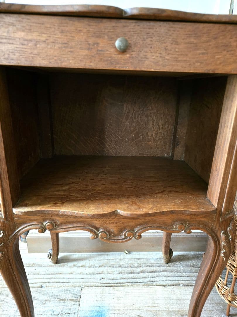 フランス　アンティーク　オーク　　ベッドサイドテーブル　家具