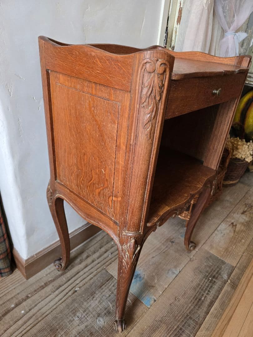 フランス　アンティーク　オーク　　ベッドサイドテーブル　家具