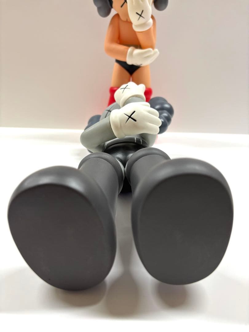 2体セットASTRO BOY KAWS フィギュア ソフビ　約35cm