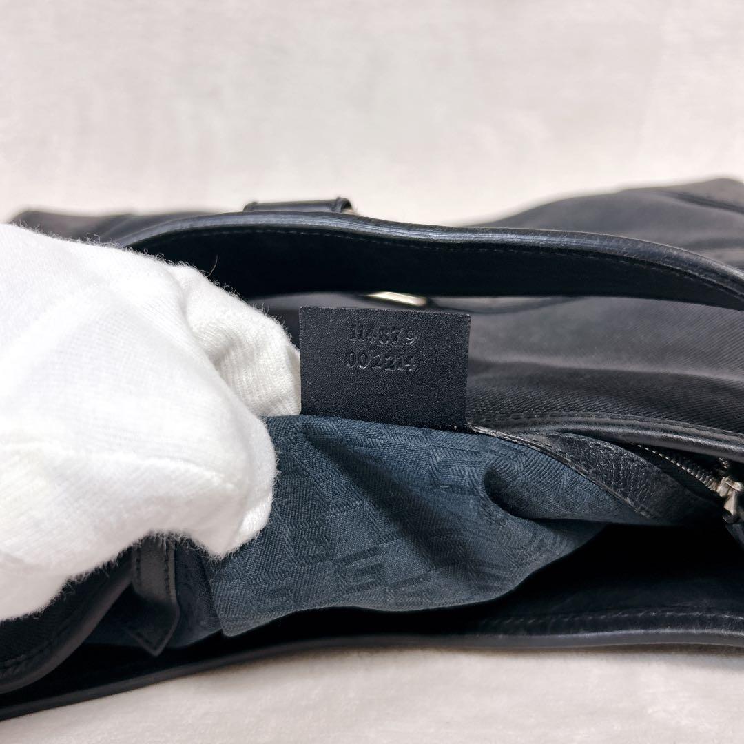 ✨希少✨GUCCI グッチ ワンショルダー インターロッキング 黒 ビッグロゴ