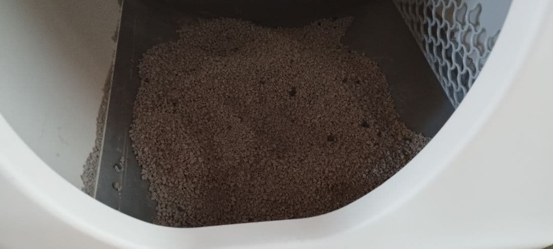 自動猫トイレ ホワイト コンパクト　AIRROBT