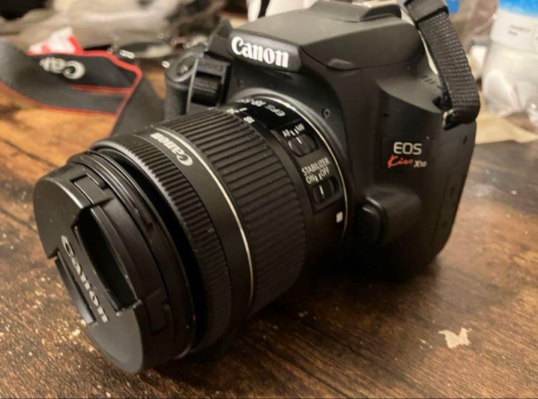 デジタルカメラ Canon EOS Kiss X10 + EF-S 18-55mm IS STM