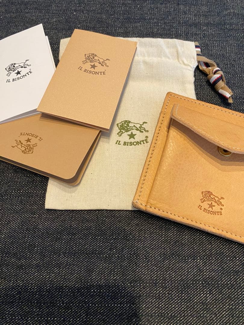 ILBISONTE イルビゾンテ 最新ミニ財布　ナチュラル　希望価格歓迎