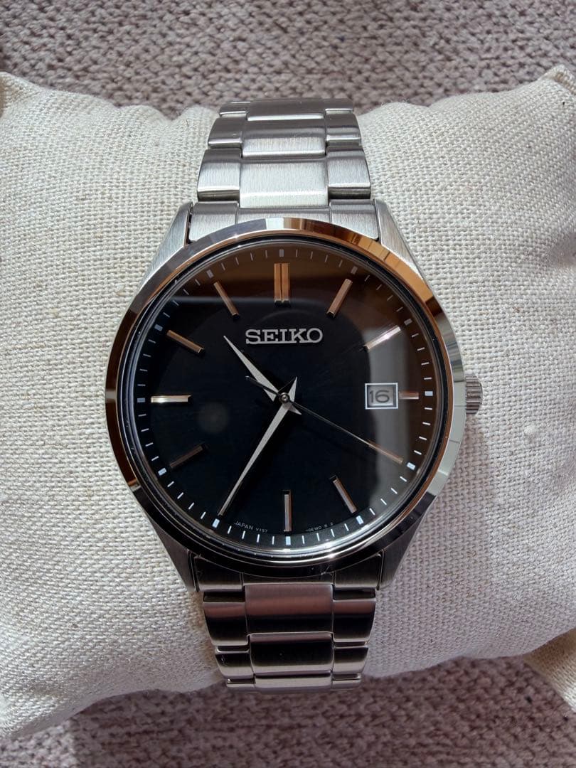 美品　セイコー腕時計　セイコーソーラー腕時計　SBPX147