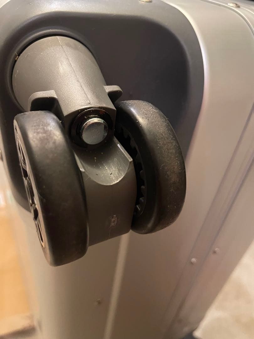 ZERO HALLIBURTON ゼロハリバートン 4輪キャリーケース