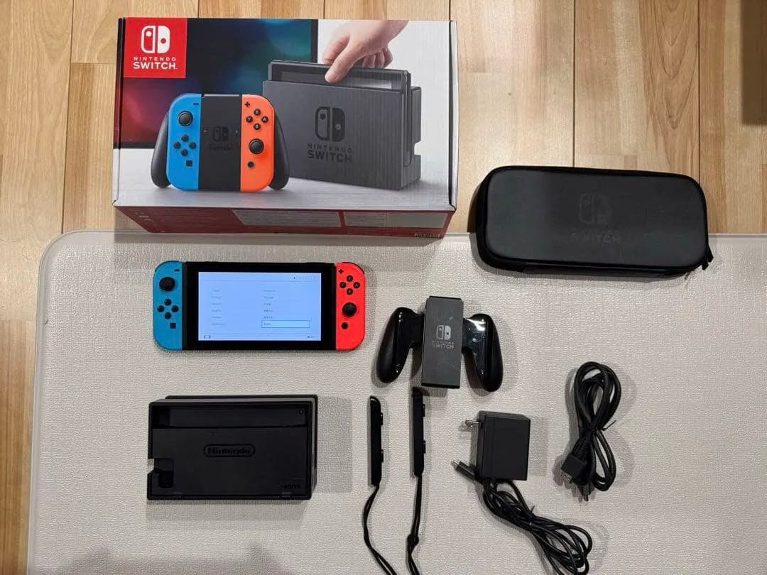 【オマケ多数】美品　Nintendo switch本体箱あり