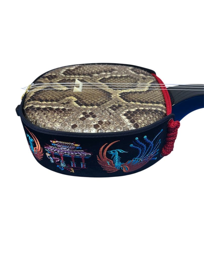 琉球　 沖縄三線 蛇皮 民族楽器　沖縄伝統楽器　バチ・ソフトケース付き