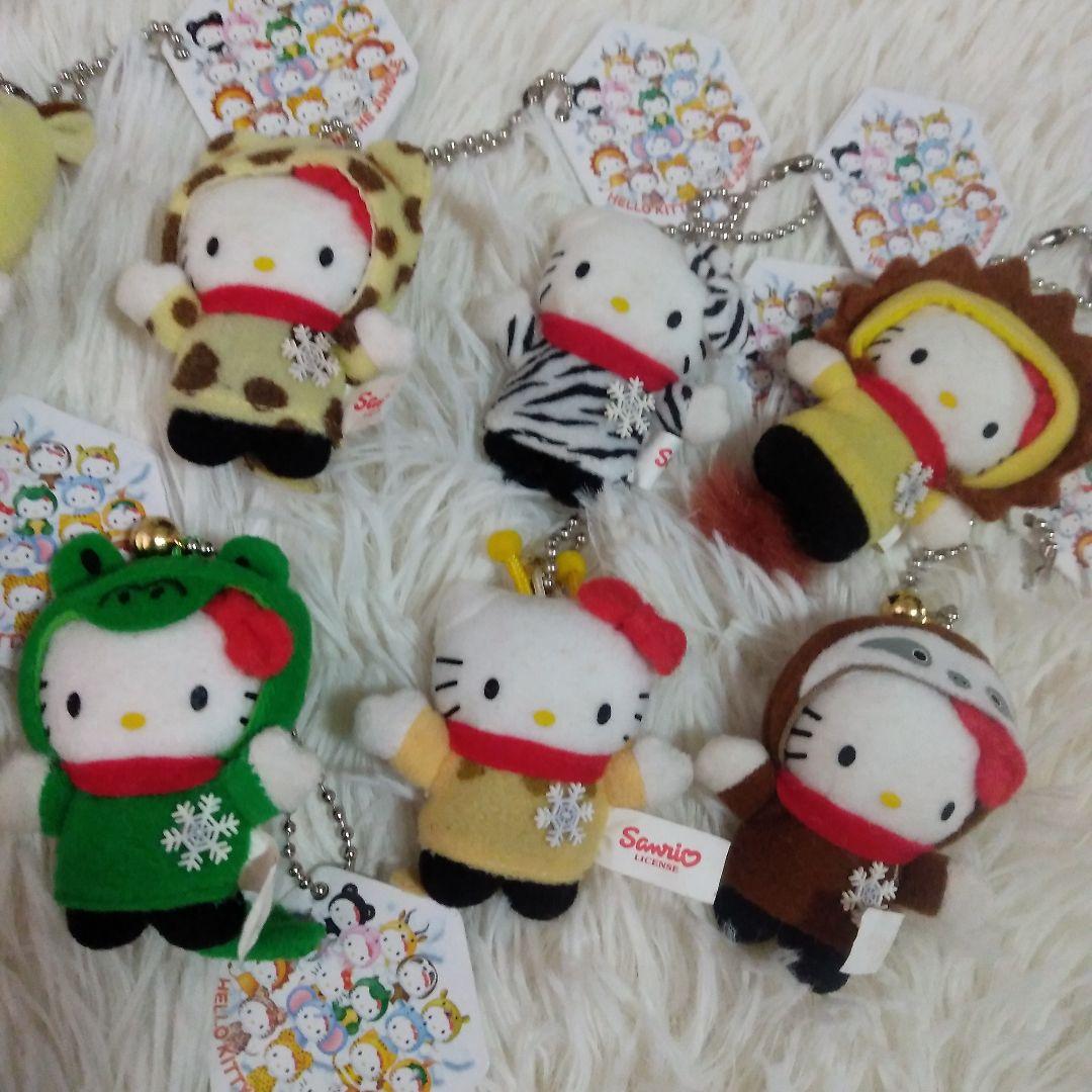 サンリオ　ハローキティ　ジャングルキティ　スノーバージョン　マスコット