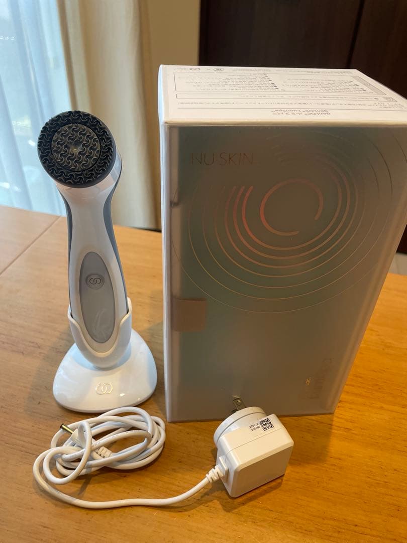 ルミスパ　ニュースキン　洗顔ブラシ