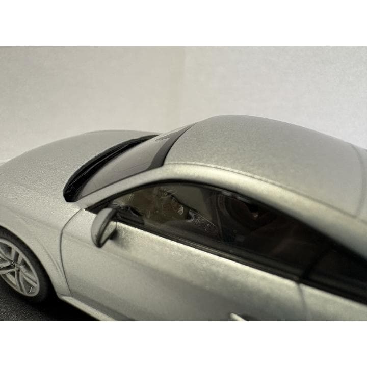 【新品】Audi TT Coupé ミニカー シルバー 1:43
