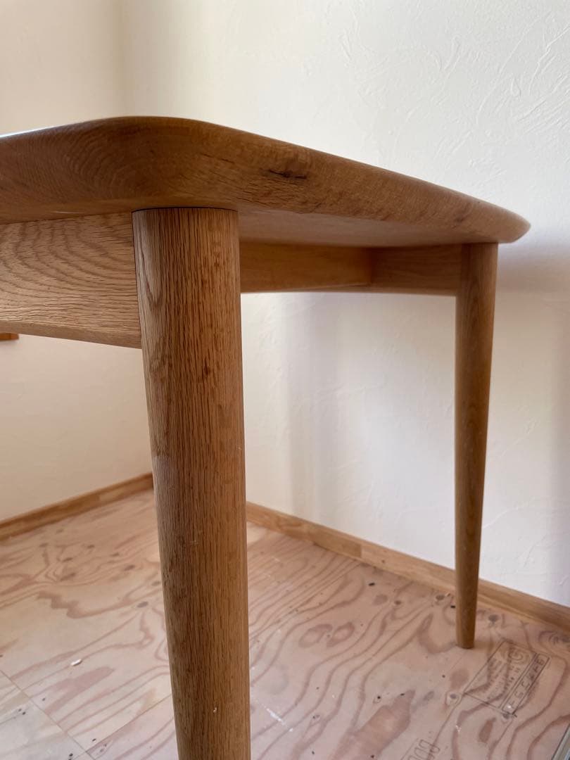 【飛騨高山　オークヴィレッジ】 ダイニングテーブル　Swallow