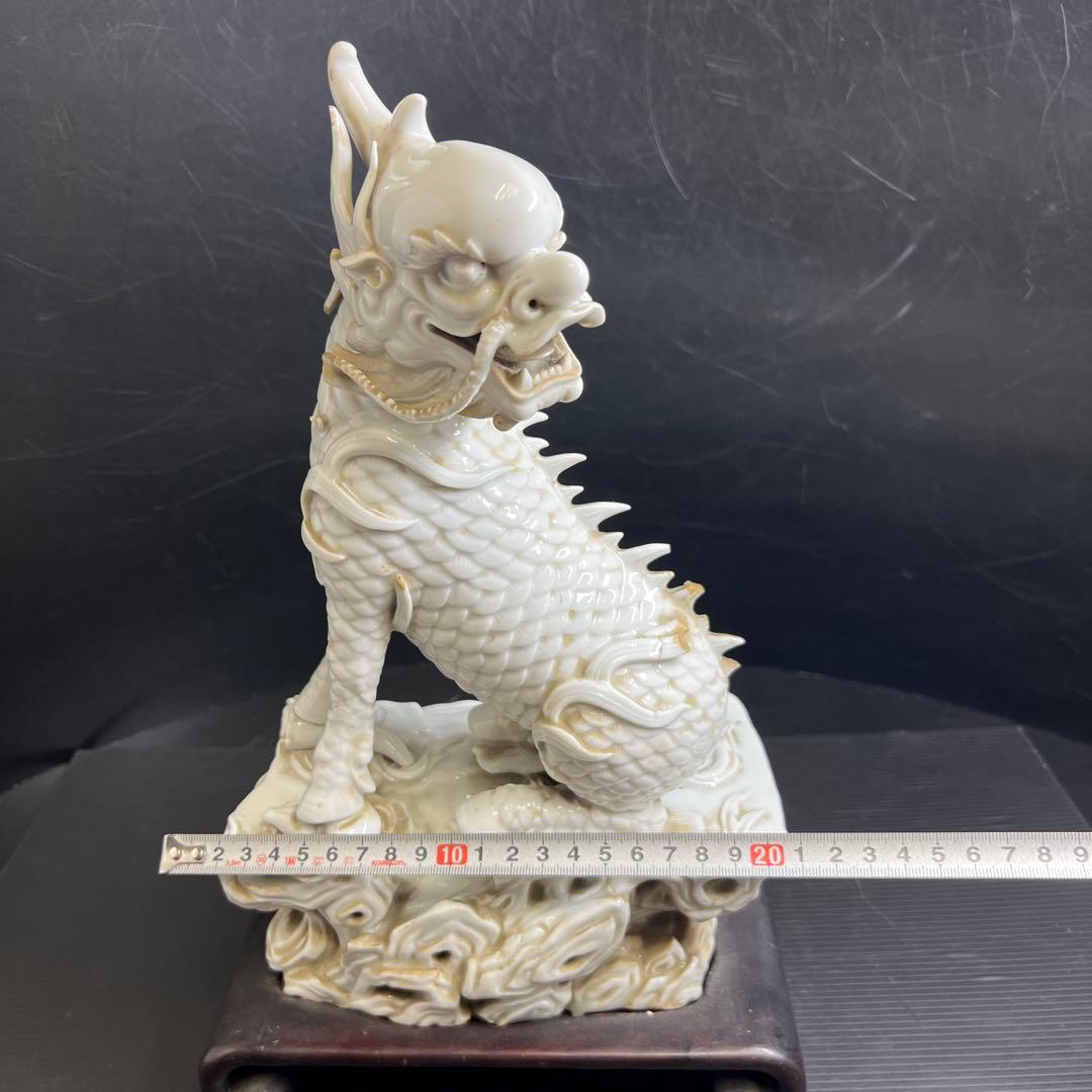 中国清時代　白磁キリン唐木台付　高さ約35㎝　東Y7-1211☆2Fトヒオ