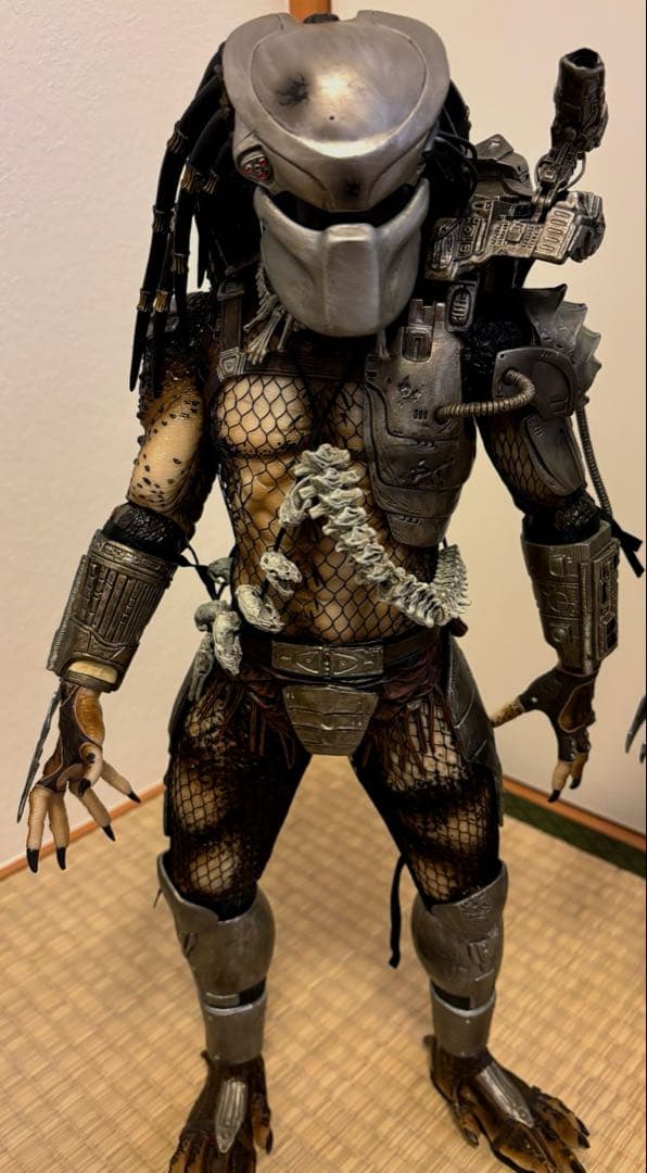 ネカ1/4プレデターフィギュア 3体セット