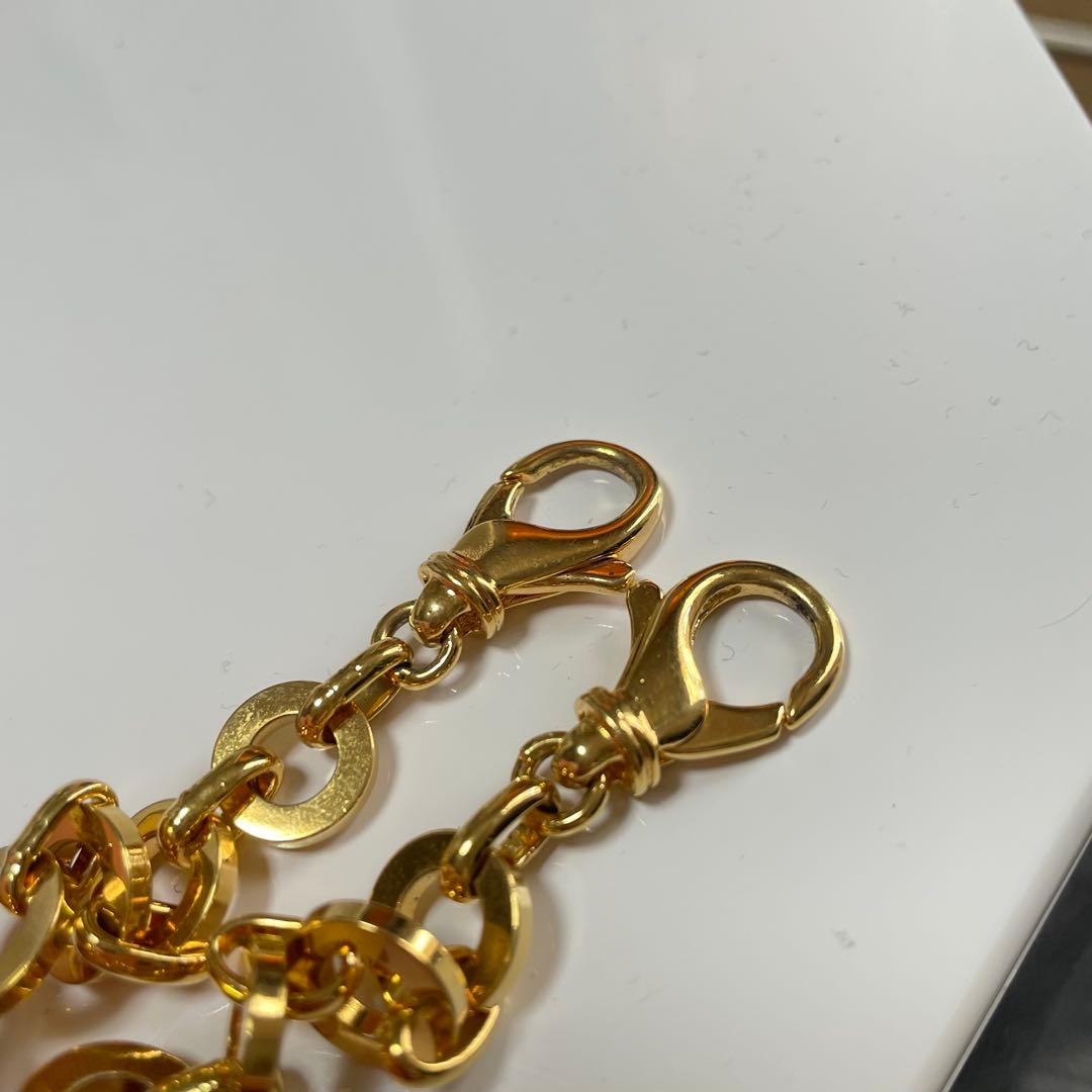 フェラガモ　ヴァラ　ミニバッグ　チェーン付き