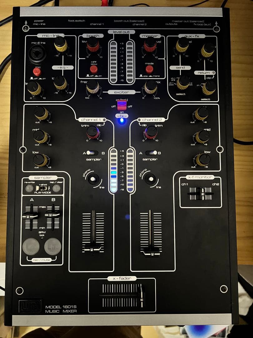 Urei 1601S ミキサー