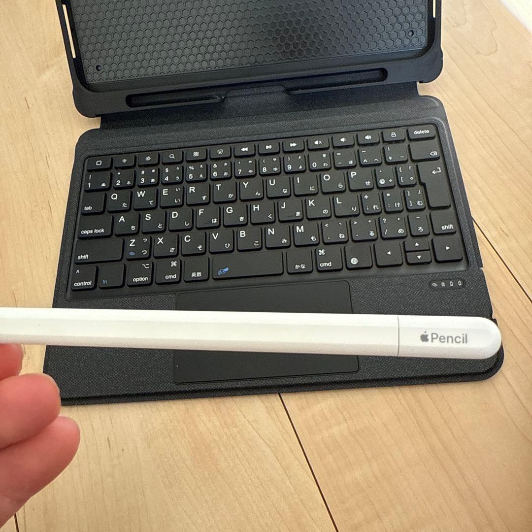 Apple iPad 本体 ブルー 第10世代　64GB