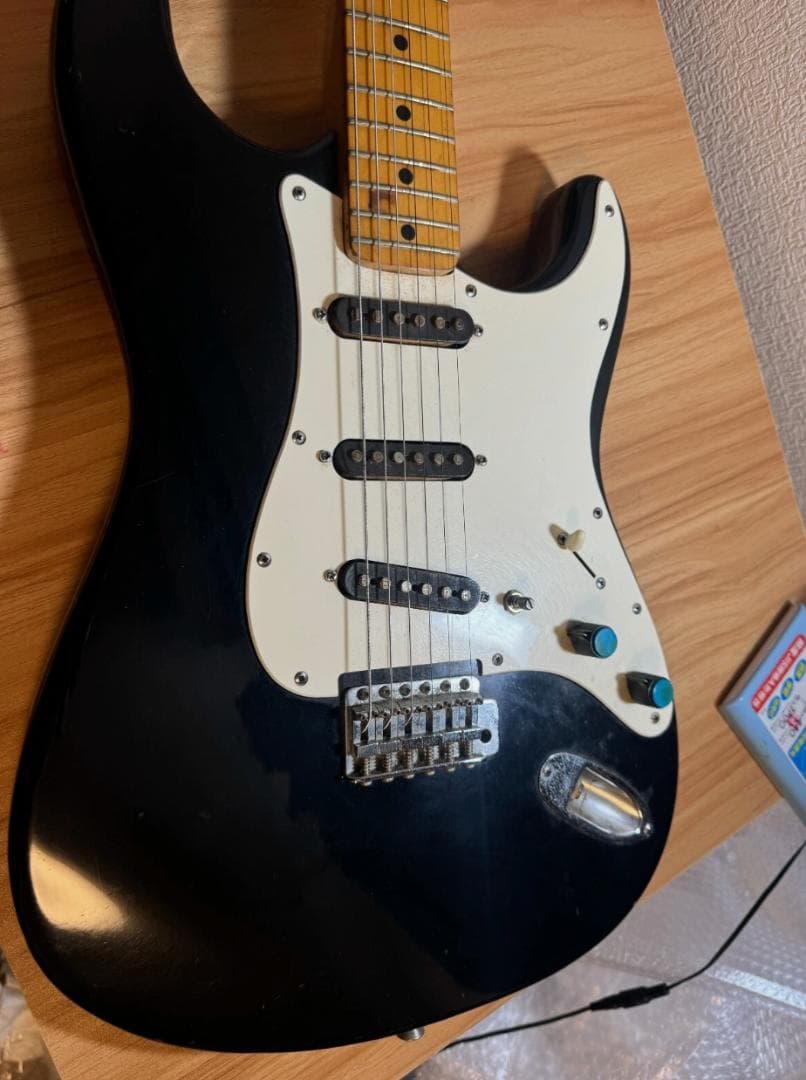 Fender Japan エレキギター ブラック ストラト