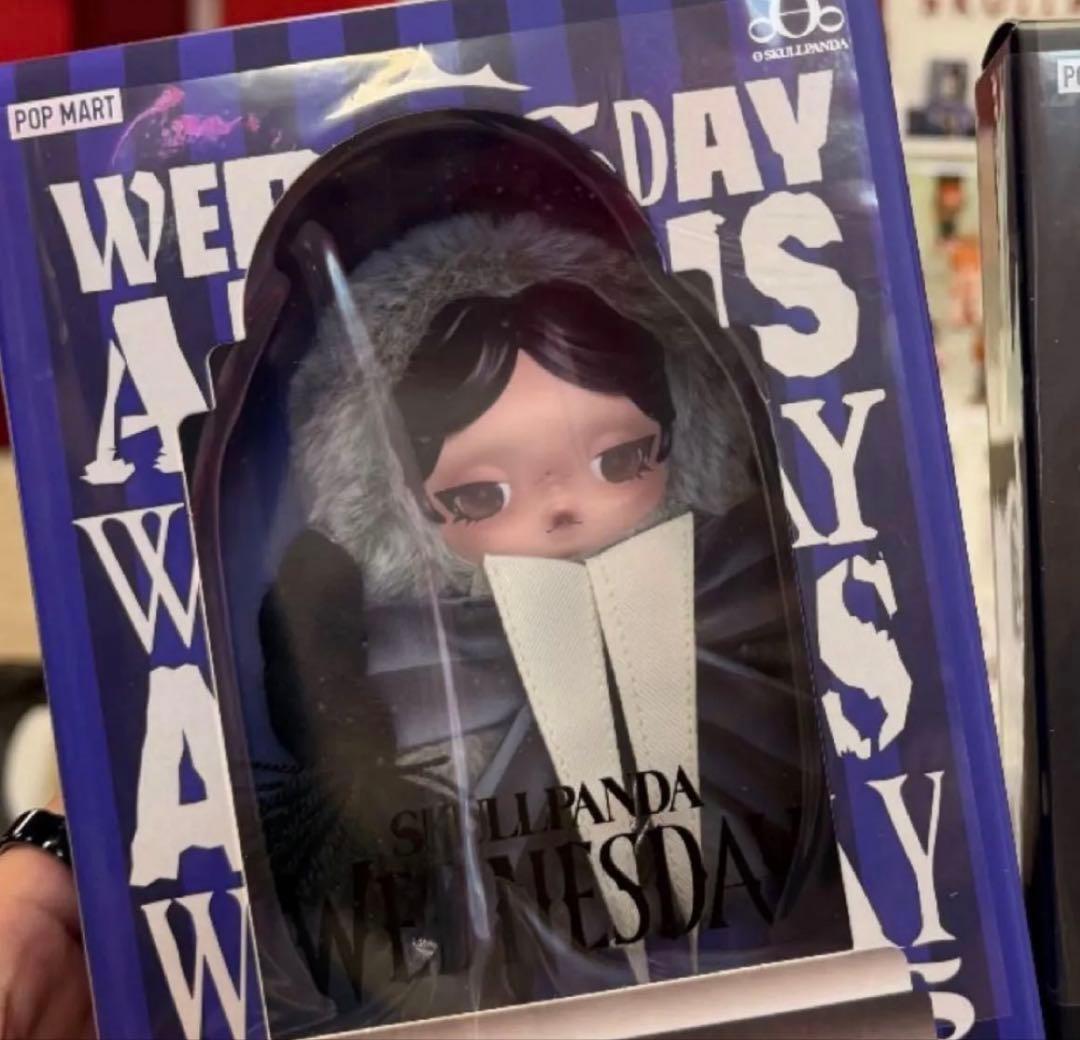 ぬいぐるみ POP MART WEDNESDAY SNAIL PANDA