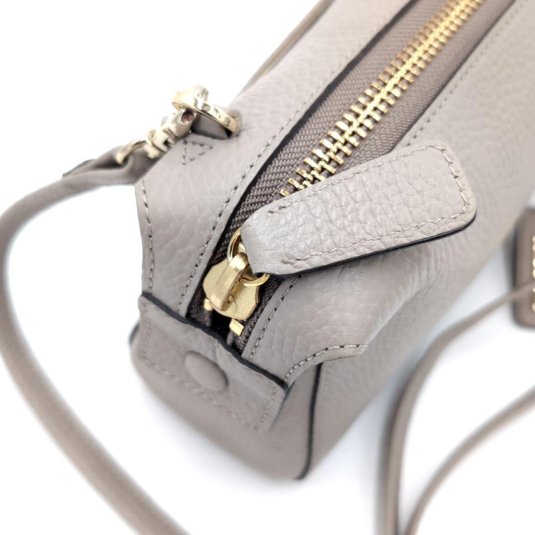 未使用級✨️ ペレボルサ レネット ショルダーバッグ レザー シボ革 グレー
