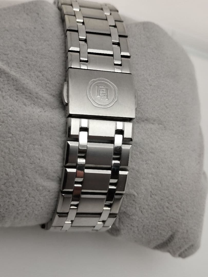 電池交換済み　薄型　シチズン　高級白蝶貝　エクシード　電波ソーラー　軽量チタン