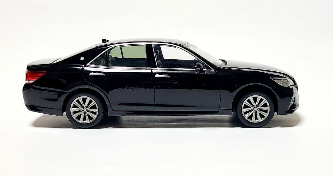 トヨタ 210系クラウンアスリートG後期 カラーサンプル