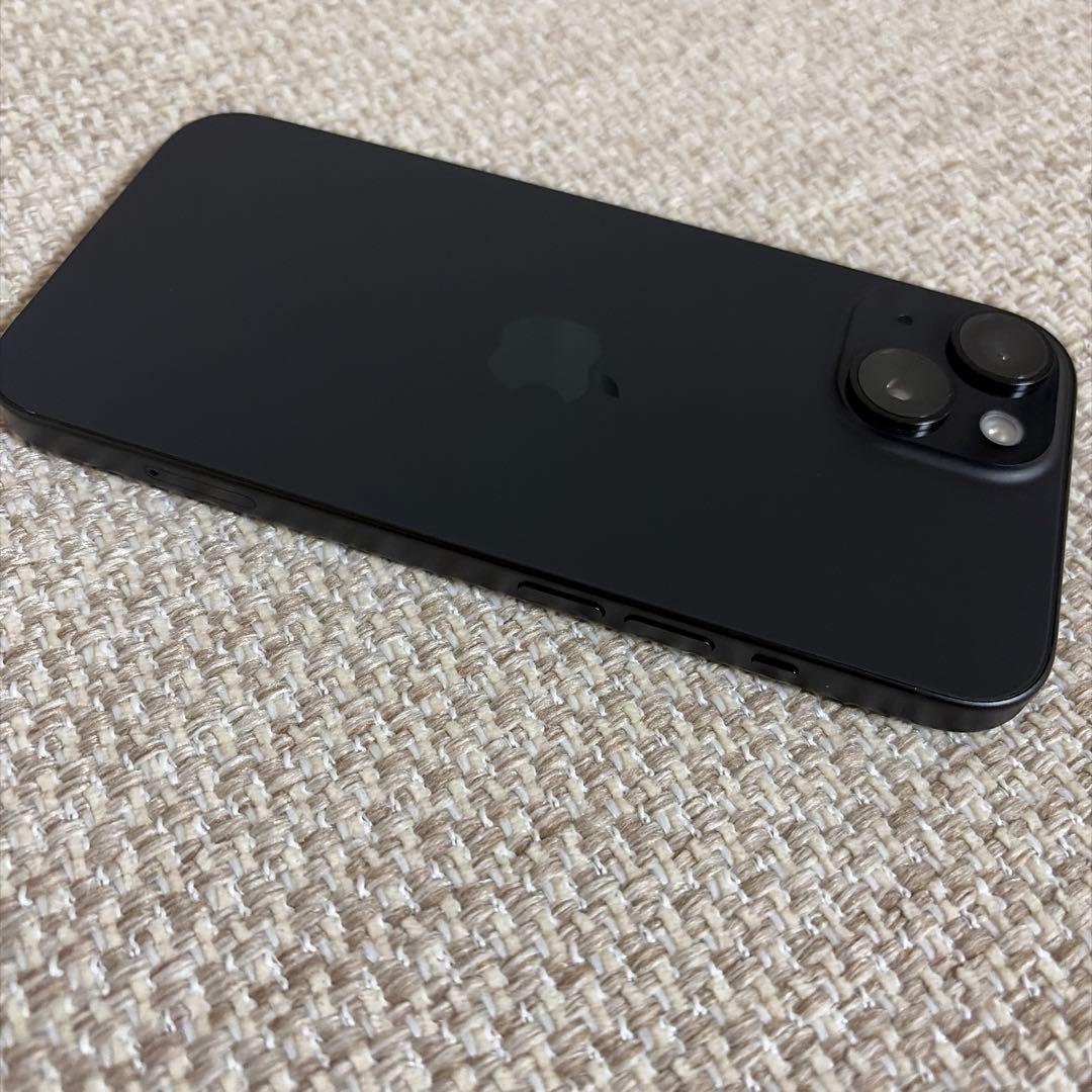 iPhone15 128GB ブラックチタニウム　sim free