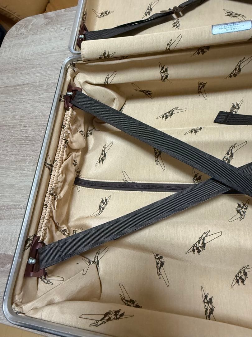 美品 リモワ　クラシックフライト　35L キャビン　機内持ち込み クラシック