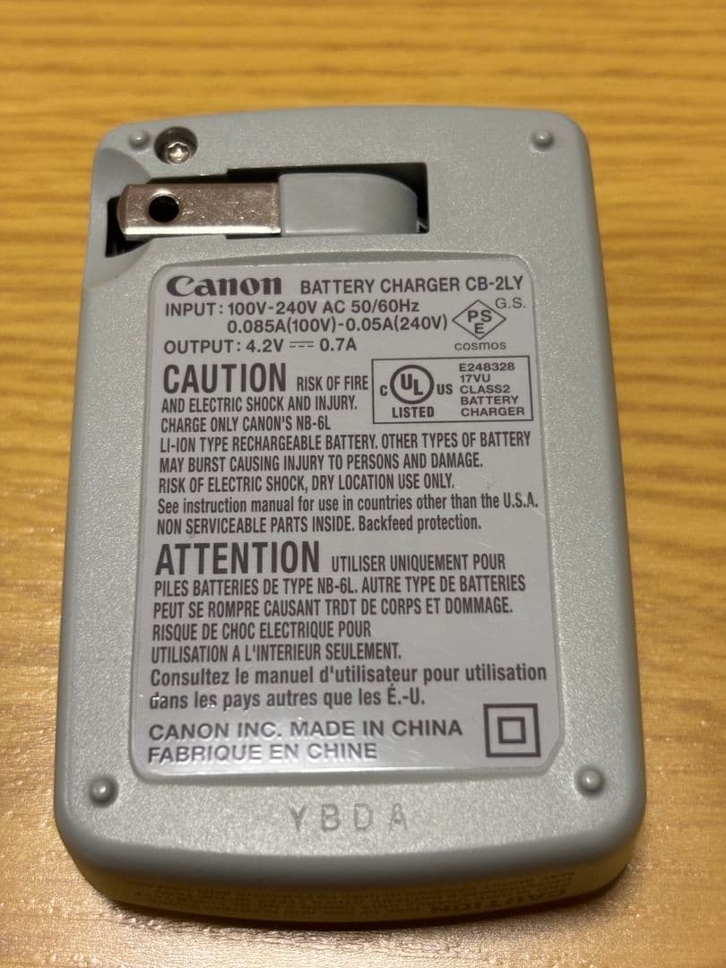 美品　Canon デジカメ コンデジ IXY 10S ピンク (PK)