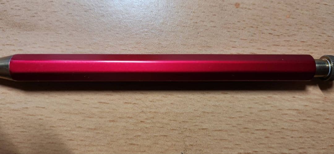 カヴェコスペシャル レッド シャープペン 0.7mm（クリップ付き）