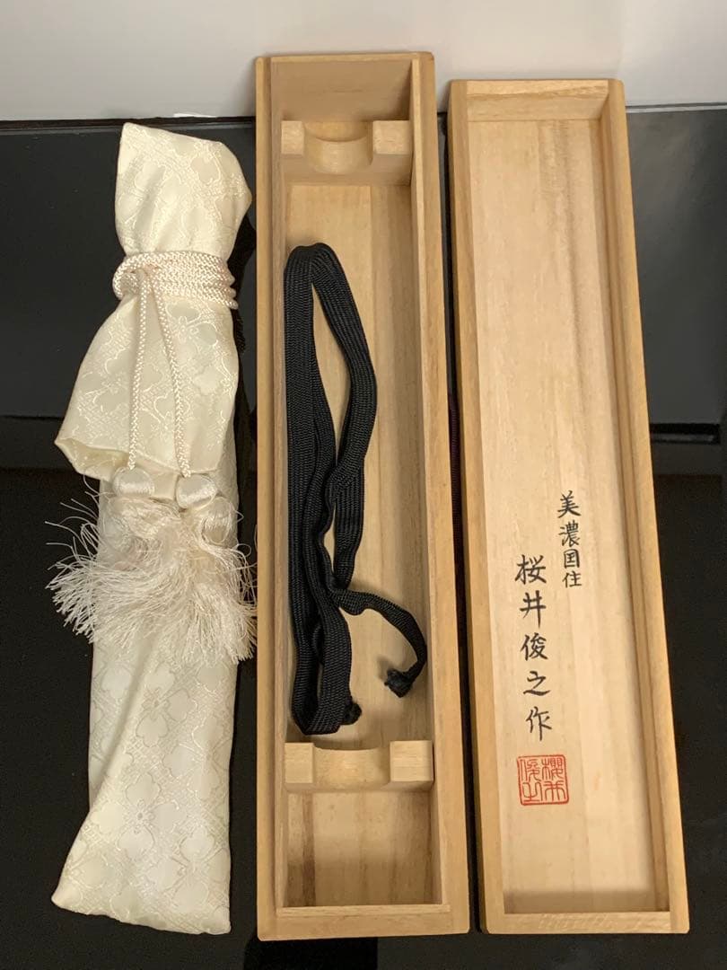 《美品》《送料無料》⭐︎美濃国住　桜井俊之作　御守刀　木箱　刀袋付き　模造刀♪⭐︎