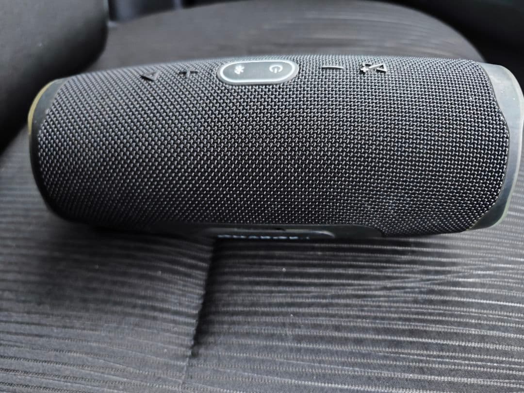 JBL Charge 4 ワイヤレススピーカー ブラック