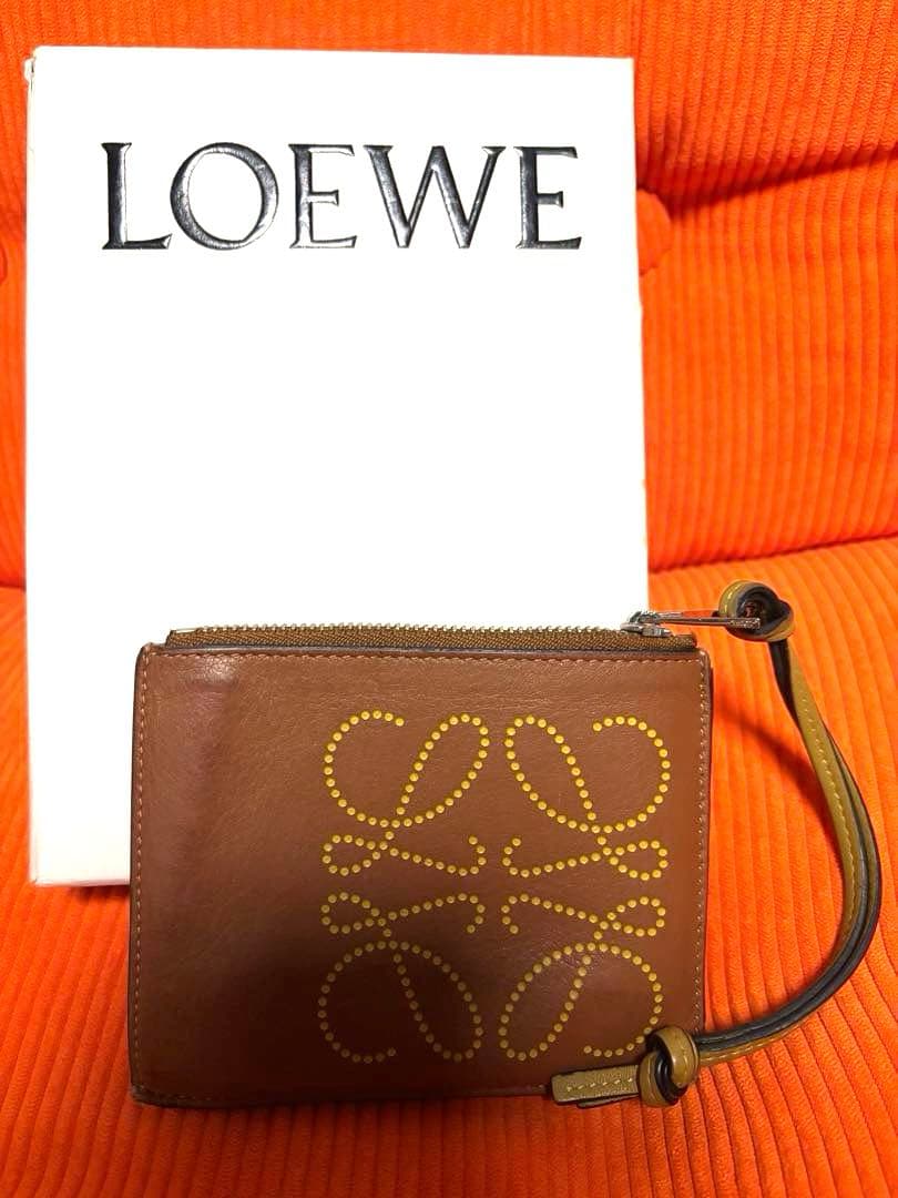 【本日22時までお値下げ中】LOEWE レザー ケース　ロエベ　財布