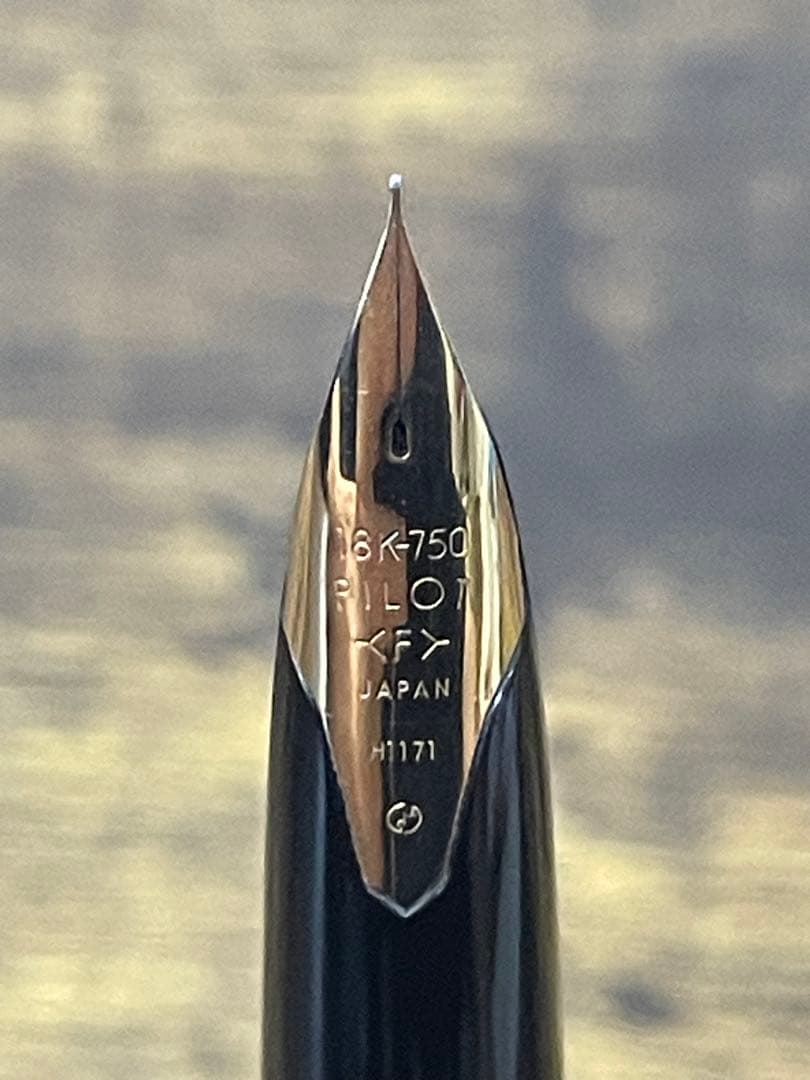 美品　1971年製　初代カスタム　高級天然　イタヤカエデ 大型18金　F 万年筆