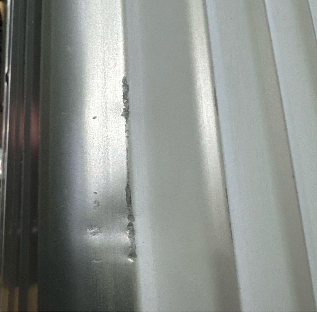 リモワ　トパーズ　青ロゴ　廃盤　希少な2輪キャスター　クラシックフライト　訳アリ