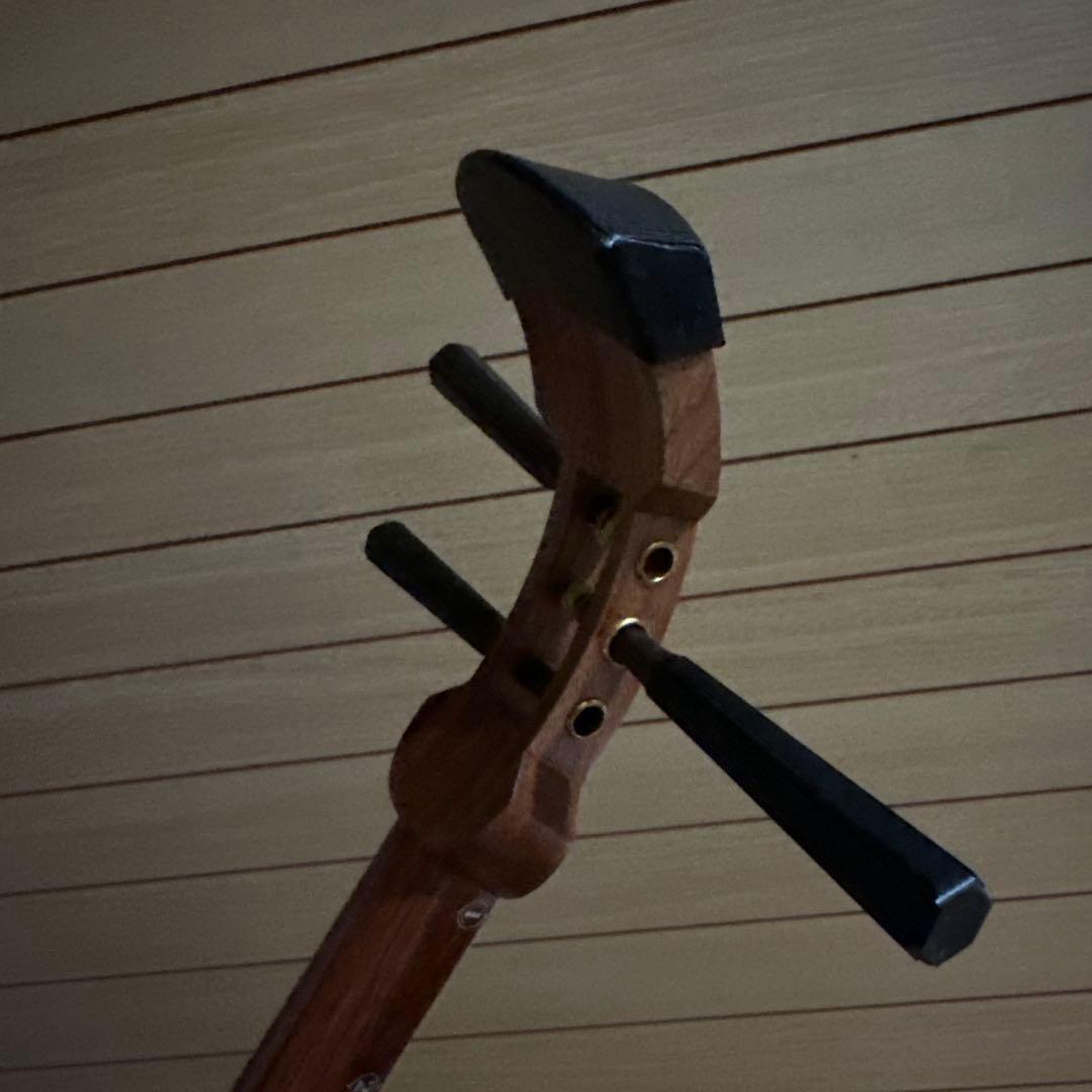 三味線本体 ソフトケース付き　細棹　秋田三味線　長唄等　３弦