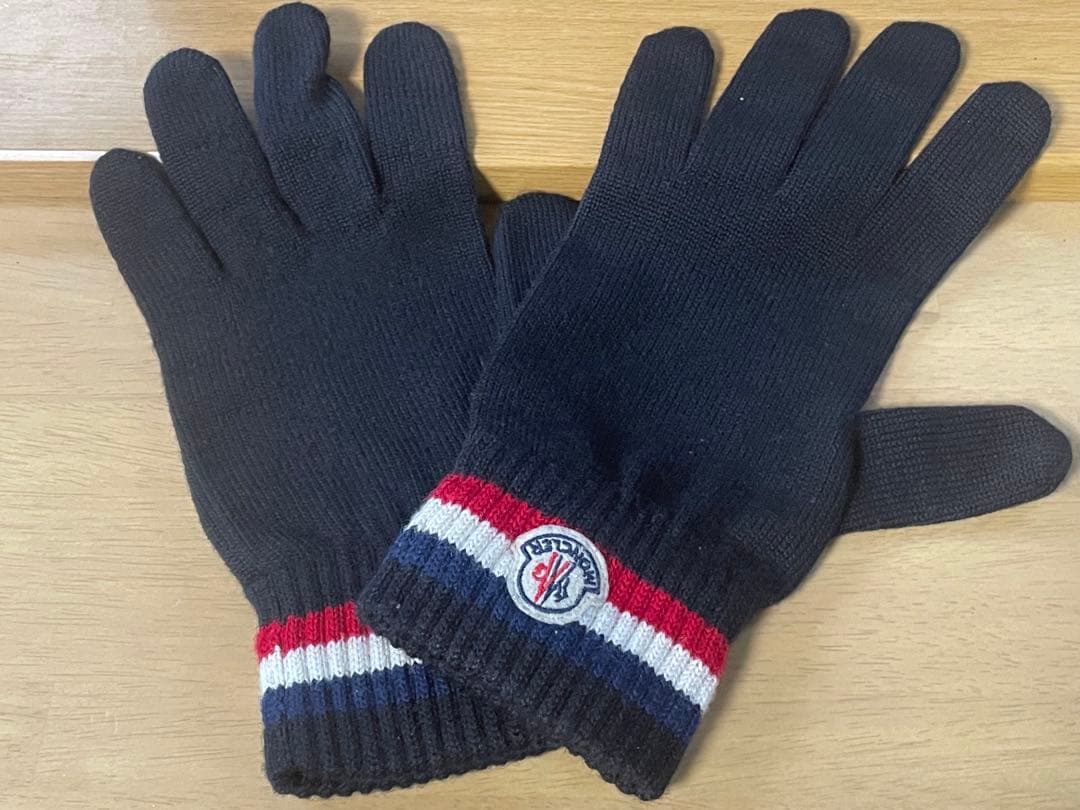 極美品）MONCLER モンクレール ロゴ　手袋 黒